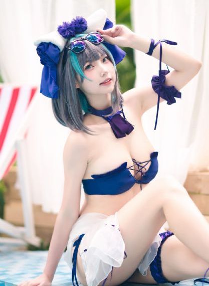 女子高中部的腰姿羽毛球策驰